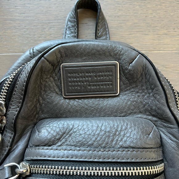 Marc Jacobs Mini Backpack Leather Crossbody - Picture 3 of 4